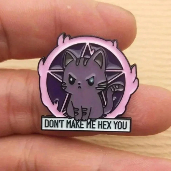 Unisex purple cat don’t make me hex you enamel pin casual Halloween festive - Picture 3 of 4